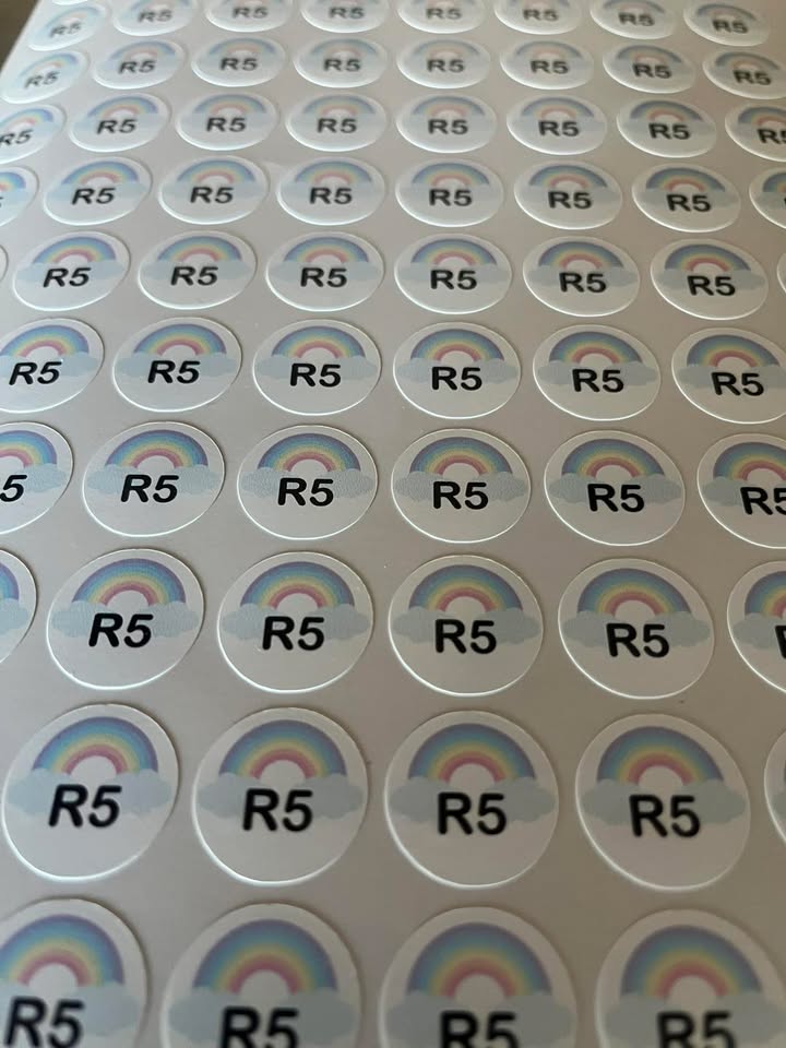 Paar fotos van sticker printing die afgelope paar weke…