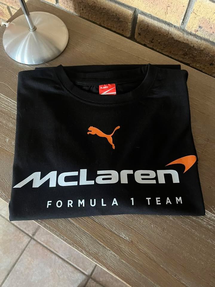 Custom-made garments for a racing fan whose passion for F1 is always in pole position 🏁

- Mousepad
- Coaster
- T-shirt
- Orange hoodie
- Black hoodie

*** Thanx AI for the model 🤩